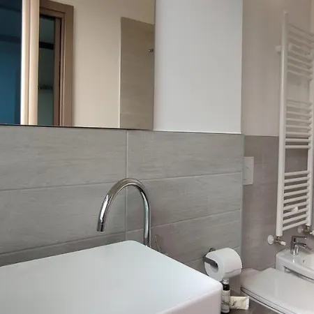 Direzionale 3* カルピ