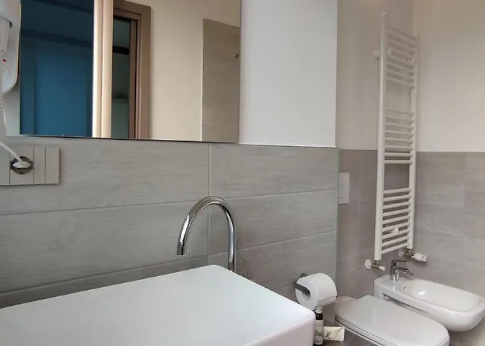 Direzionale 3* Карпи